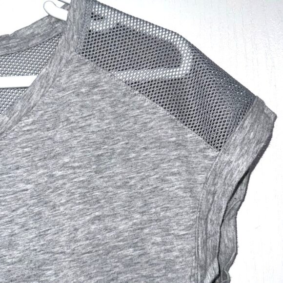 Gray Forever 21 Mesh Accent Cap Sleeve T-Shirt Size M Womens Casual Top Lightwei - Picture 3 of 6